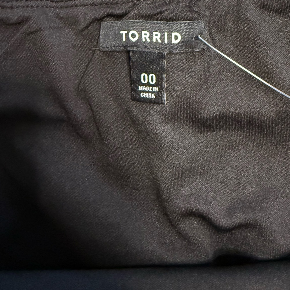 Torrid Black Sequin Pencil Skirt - Picture 8 of 10